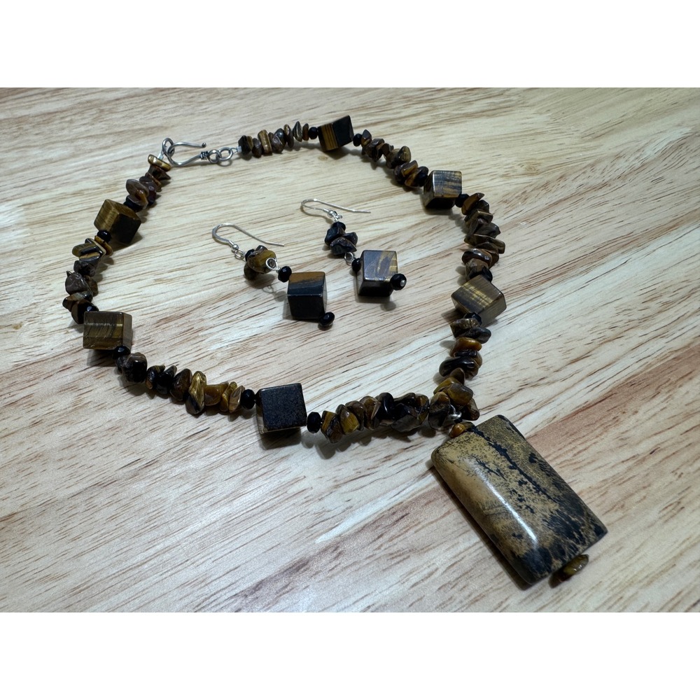Vintage Tigers Eye 16" Pendant Necklace with Earrings Set